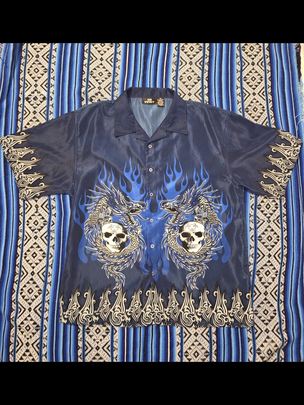 Men's Blue Dragon & Skull Short-Sleeve Button-Down Shirt